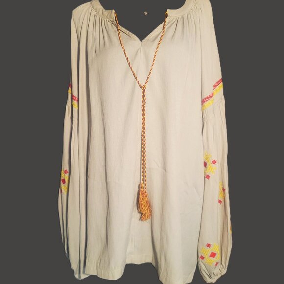 NWT! Hayden Light "Greige" Embroidered Peasant Boho Top Billowed Sleeve - Sz 2X - Picture 3 of 13